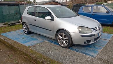 Golf 5 del 2004