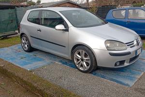 Golf 5 del 2004