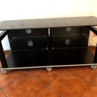 Porta-televisore e impianto stereo