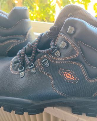 Scarpe lavoro cantiere Cofra antinfortunistiche 