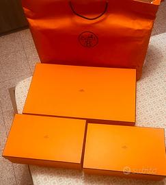 Se vende Scatola Hermès Marca lusso per rigalo