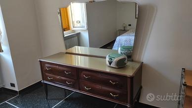 comò con specchiera