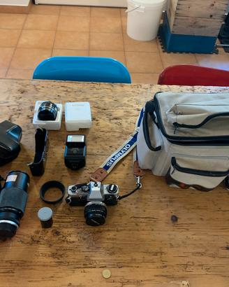 Macchina fotografica Olympus OM10