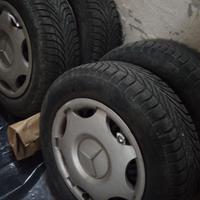 Gomme termiche 185/65/15 + Cerchi Mercedes 