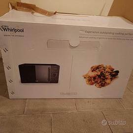 forno a microonde Whirlpool della serie Gusto