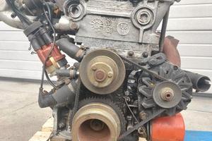 Motore Alfa Romeo 75 1.6 benzina del 1991 AR61101