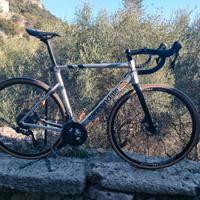 Cannondale Caad 13 105 12v disc