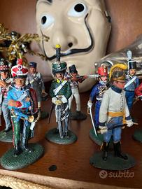 Lotto di 12 soldatini in piombo Del Pardo.