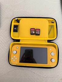 Nitendo Switch lite con due gioco