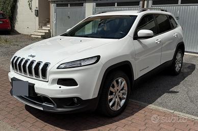 Jeep Cherokee 2.2. 190 cv anno 2016.