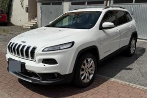 Jeep Cherokee 2.2. 190 cv anno 2016.