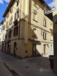 Fondo con canna fumaria