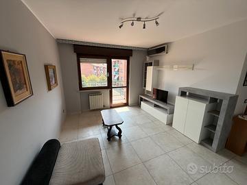 Quadrilocale con box, cantina e posto auto