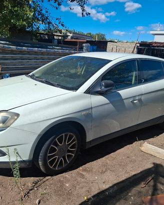 ricambi lancia delta 1.6 120 cv 2010