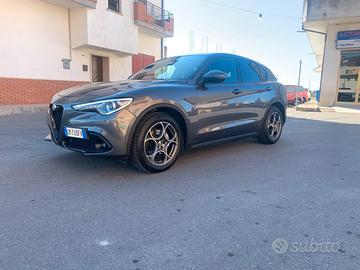 Alfa Romeo Stelvio 2.2 Turbodiesel 190 CV AT8 Q4 S