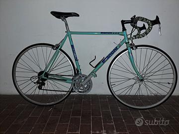 Bicicletta vintage Bianchi da strada