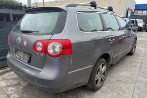 VW Passat sw 2.0g Anno 2007 cil. 1968 gasolio camb