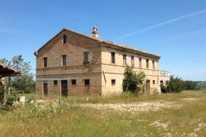 Casale vista mare da ristrutturare