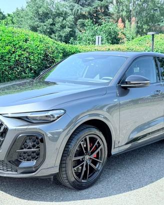 AUDI Q5 SPB Sportback TDI quattro S line NAVI -