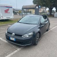Golf 7 Business 1.6 TDI 5P Highline Bluemotion