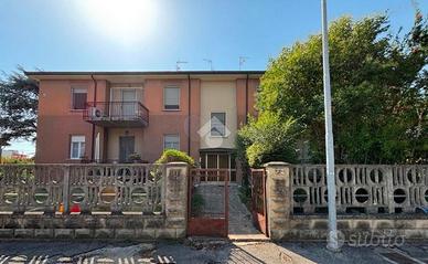 4 LOCALI A GONZAGA