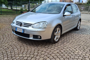 Golf 5 1600