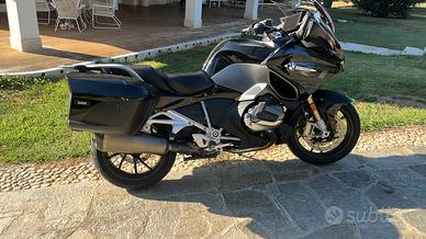 R 1250 RT Triple black