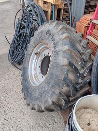 Pneumatico Continental 445/65 R22.5 completo
