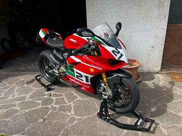 Ducati panigale V2. Troy bayliss