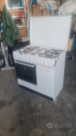 Cucina Indesit Combinata: Gas + Elettrica + Forno