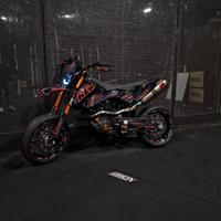 Ktm 690 smc - 2011