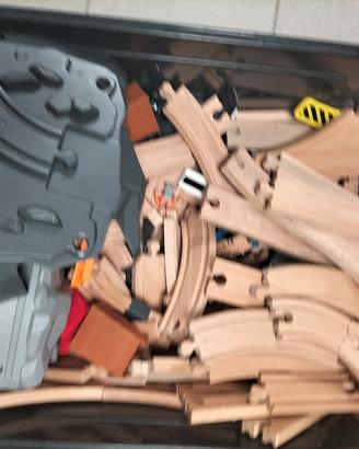 trenino in legno 