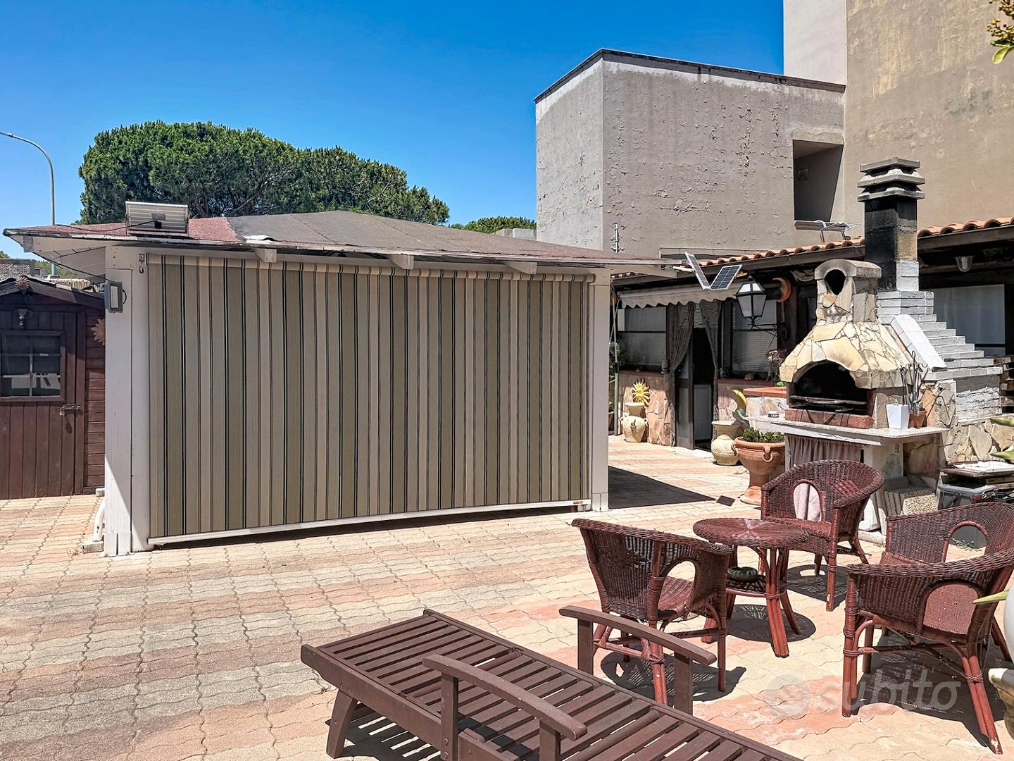 A due passi dal mare, con giardino - Vista 5