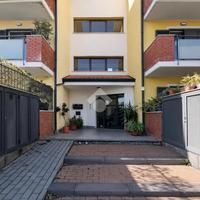 4 LOCALI A SAN GIOVANNI LA PUNTA