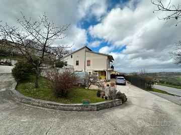 Villa indipendente/semi indipendente a Baranello