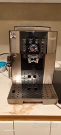 Delonghi magnifica S macchina caffè e cappuccino