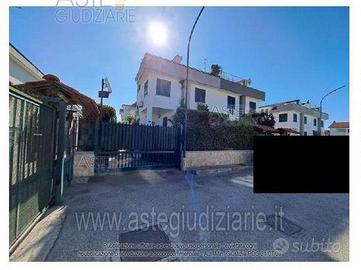 Villa o villino Giugliano in Campania [A4357089]