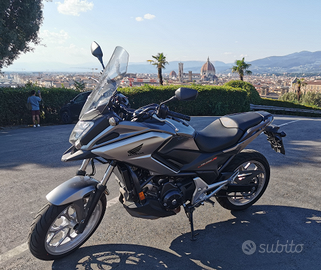 Moto Honda NC 750 X DCT