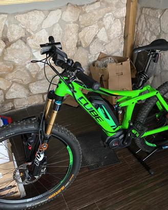 Bici elettrica Cube Stereo super accessoriata!
