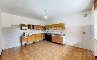 TRILOCALE CON TERRAZZO TERMOAUTONOMO - TREISO