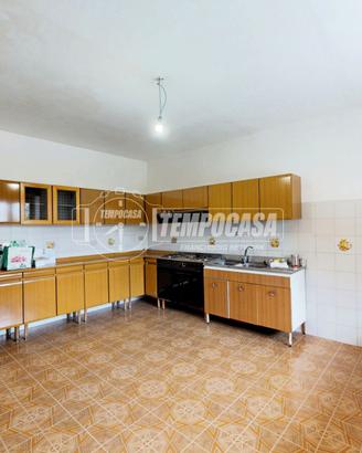 TRILOCALE CON TERRAZZO TERMOAUTONOMO - TREISO