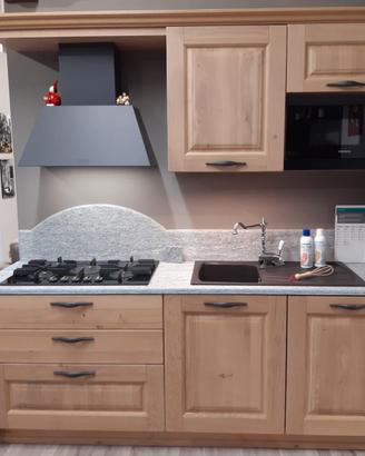 CUCINA Nuova, in rovere naturale e piano in PIETRA