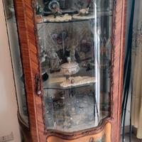 Vetrina in stile finitura bois de rose