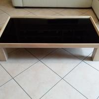 Moderno tavolino rettangolare basso