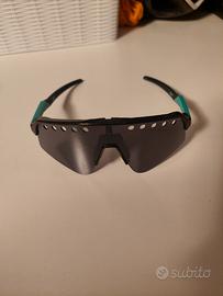 Oakley sutro lite sweep 