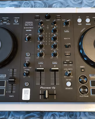 Console Pioneer DDJ-FLX4