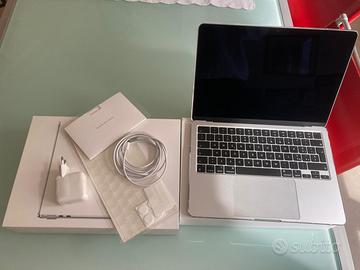 MACBOOK AIR 13,6" M2 16GB RAM - IN GARANZIA