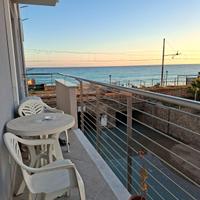 Bilocale fronte mare PIETRA LIGURE