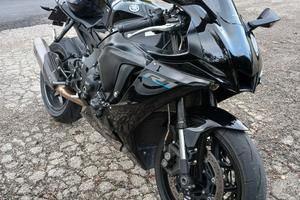 Yamaha r1 2023 unico proprietario gytr