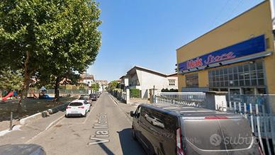 Bilocale con balcone e posto auto riservato